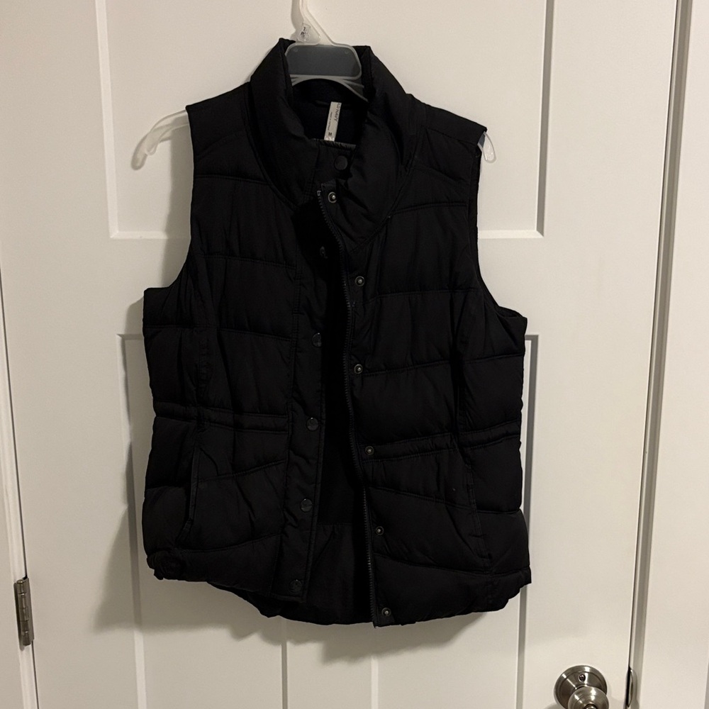 Old Navy Black Quilted Vest